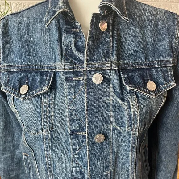 GAP Jean Jacket | Classic Denim Jacket | Size XS - Picture 2 of 8